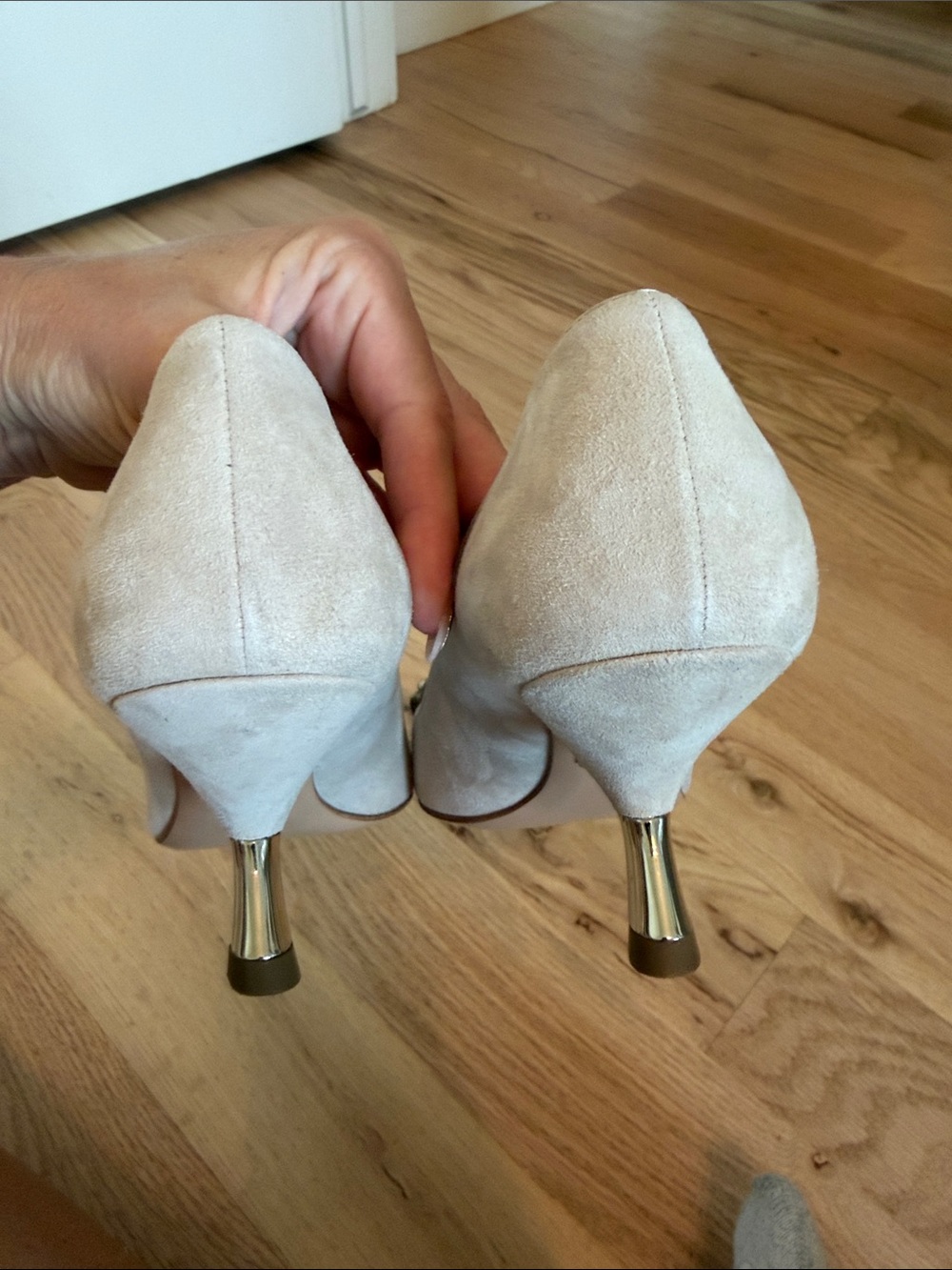 Prada Beige Suede Pointed-Toe Pumps with Amber Crystal Brooch - Picture 4 of 7